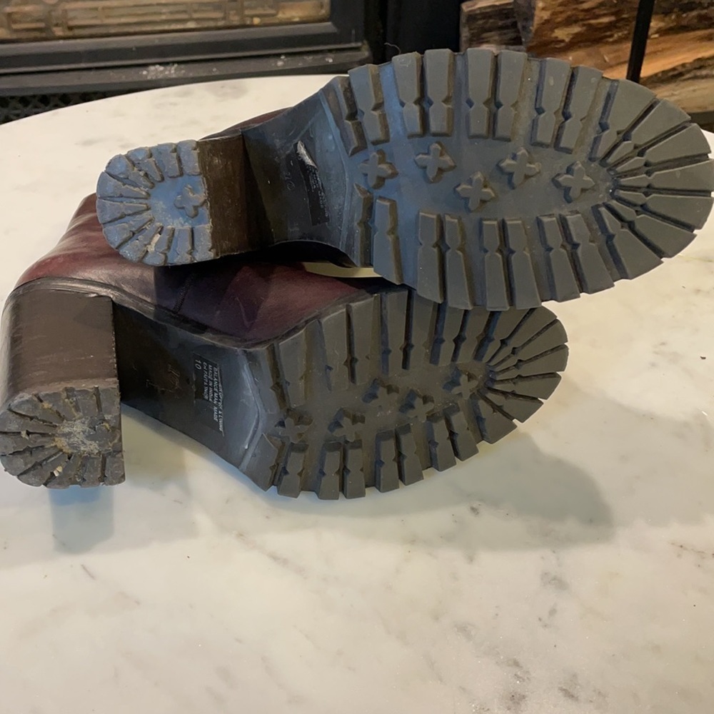 SEY Collection Pull On Boots - Picture 9 of 12